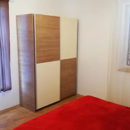 Vlado Apartman